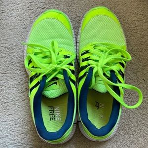 Womens nike free 5.0 v4